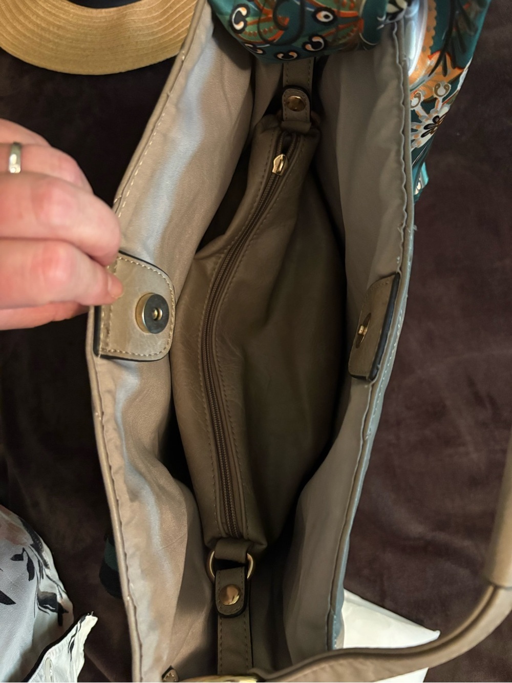 Quilted Tote Bag in Taupe - Women's Shoulder/crossbody Bag with Sm inside bag - Picture 3 of 10